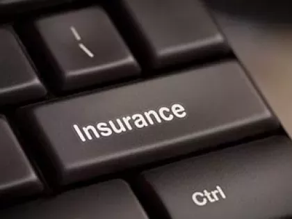 How do major data breaches affect cyber insurance?